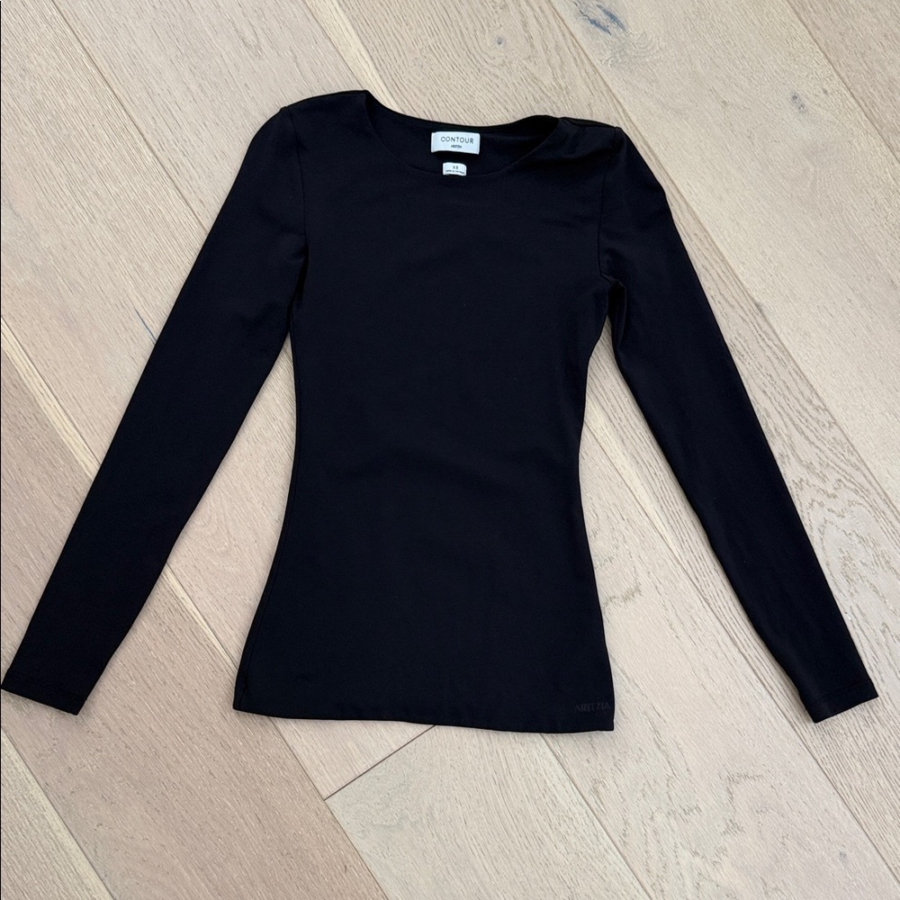 Aritzia Black Long Sleeve Tee